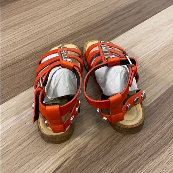 Balenciaga red gladiator sandals - Picture 2 of 6